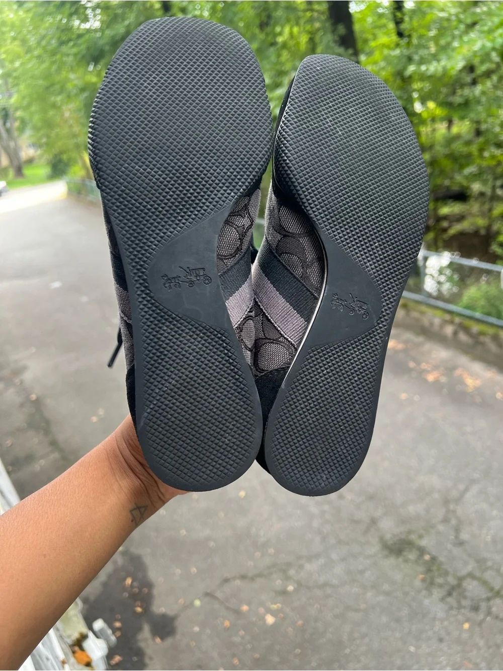 SOLD Coach Gray and Black Signature Logo Lace-aUp Sneakers Size 8